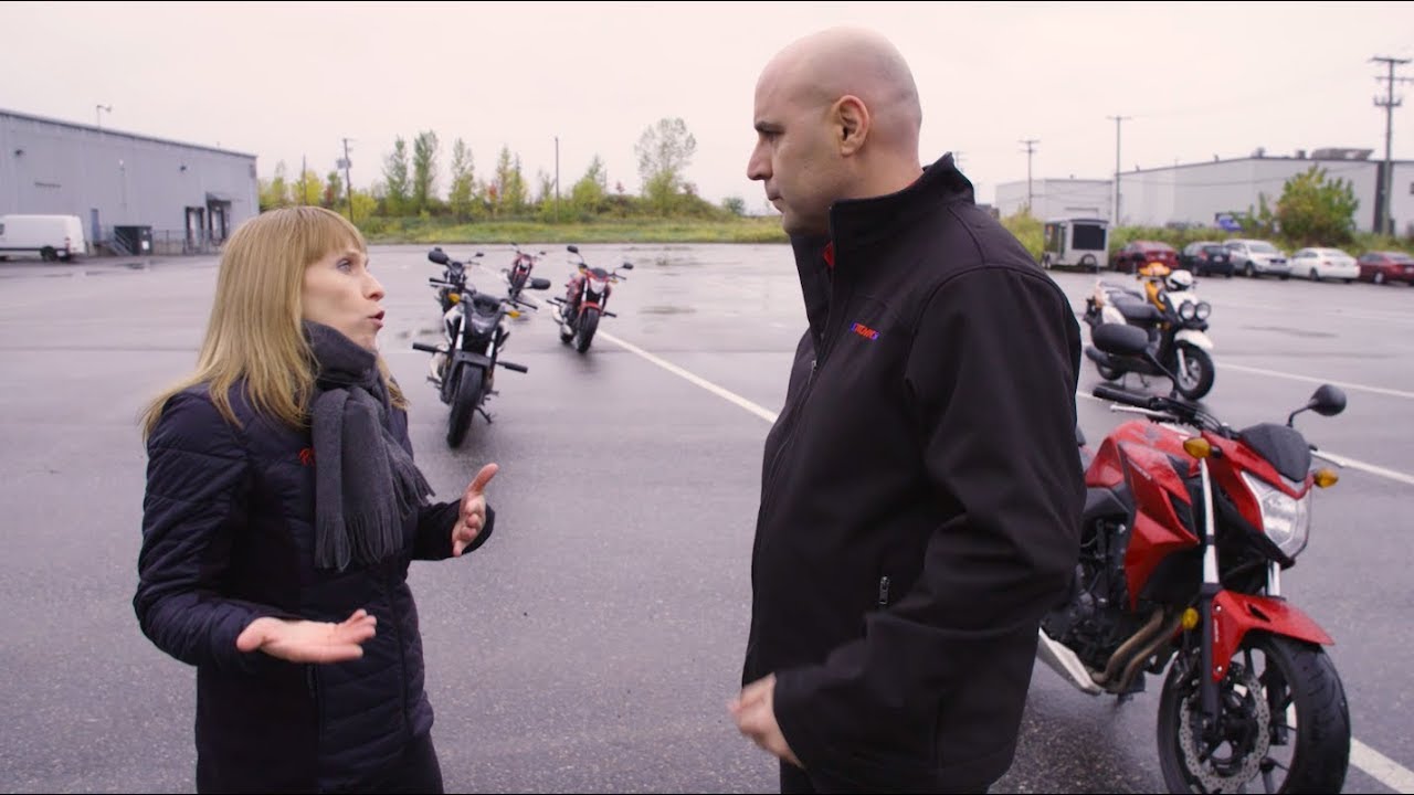 Comment r&eacute;agir face &agrave; une formation de motos? | RPM+ et &Eacute;cole de conduite Tecnic