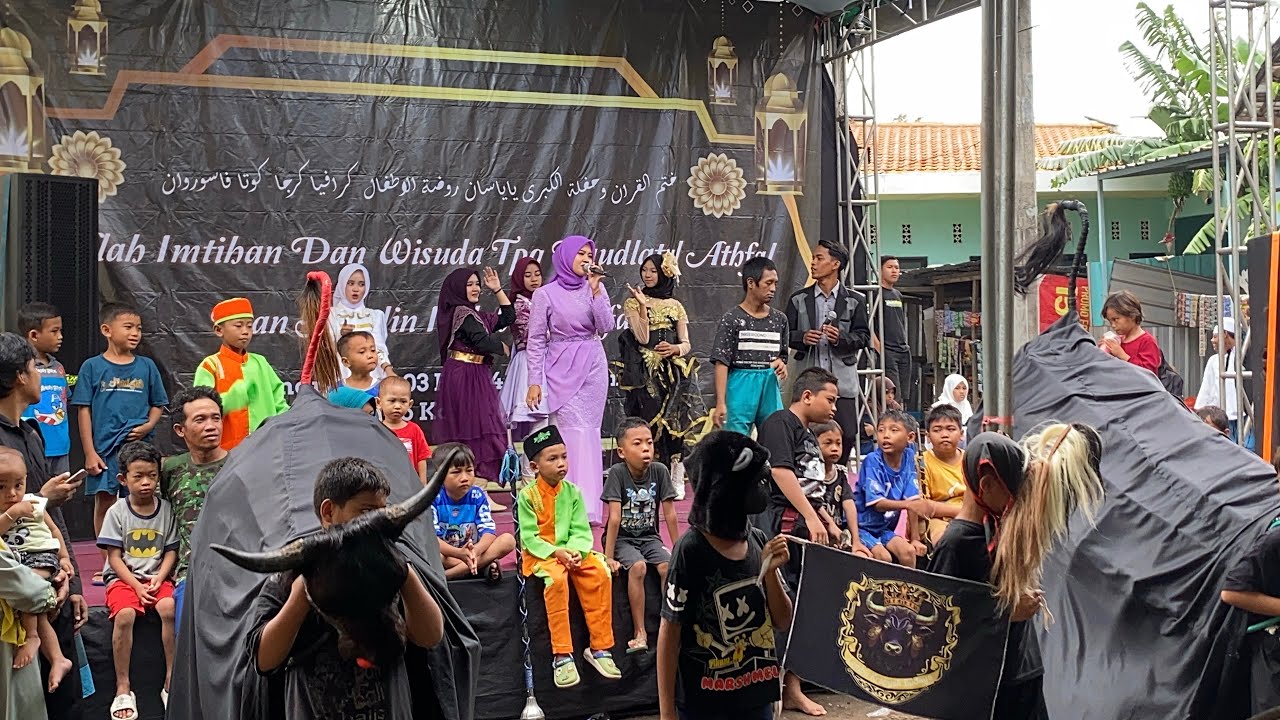 VIA RAHAYU-ALLAHUMMA BARIK LANA FII SYABANNA AKRAP MARCHINGBAND LIVE IN KRAPYAK 