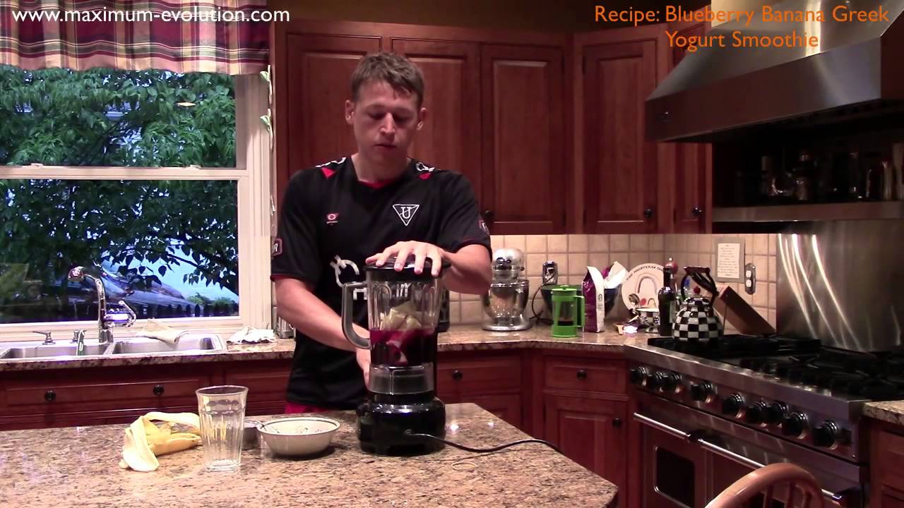 Blueberry Banana Greek Yogurt Smoothie