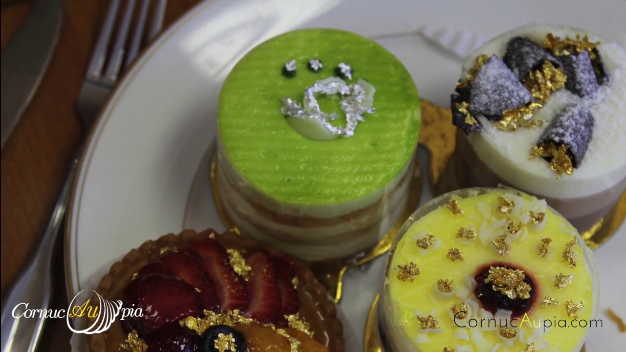 Luxury Garnishing with 24K Edible Gold - CornucAupia.com