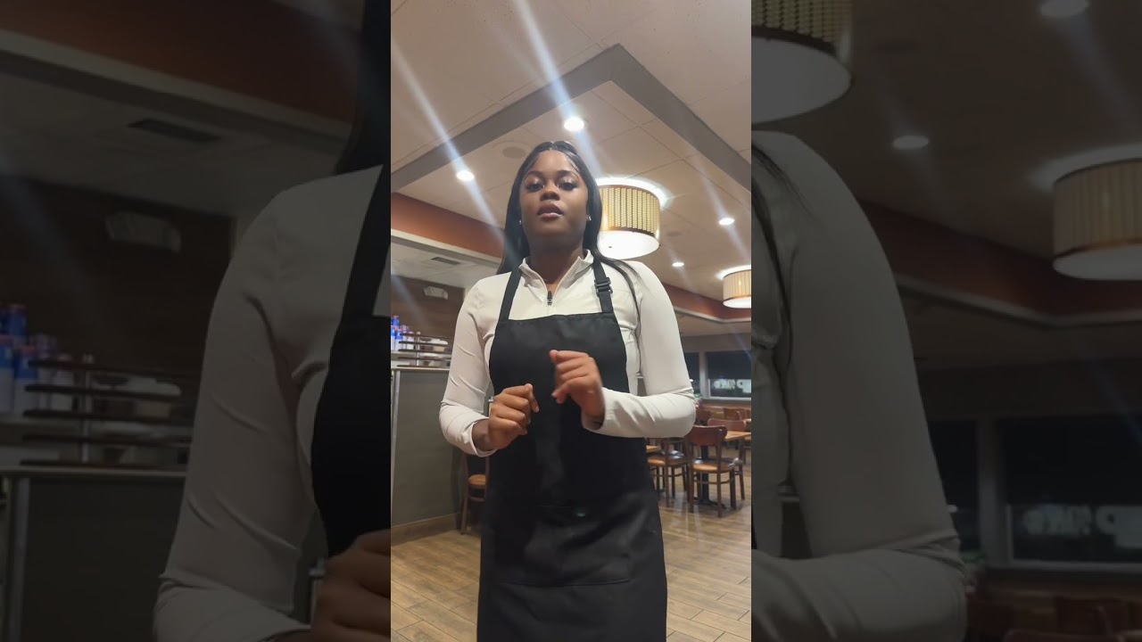 Сотрудники iHop против сотрудников Waffle House 🤣🤣😂