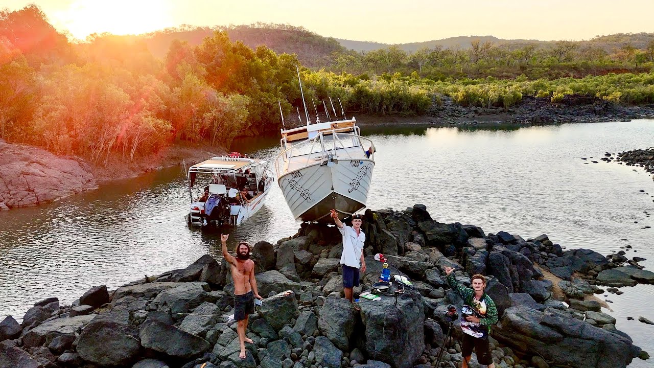 #32 WHEN THINGS GO WRONG - Traveling Australia By Boat