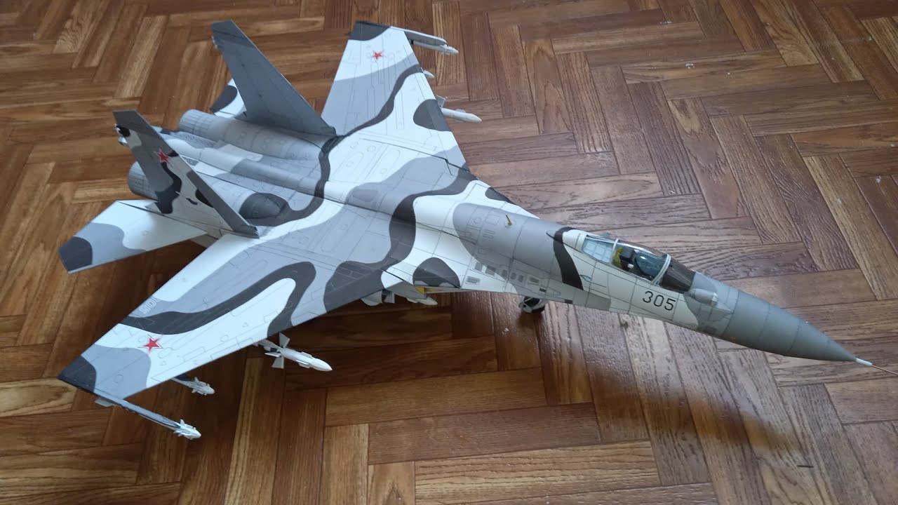 Su 27 SKM Model Kartonowy Paper Model