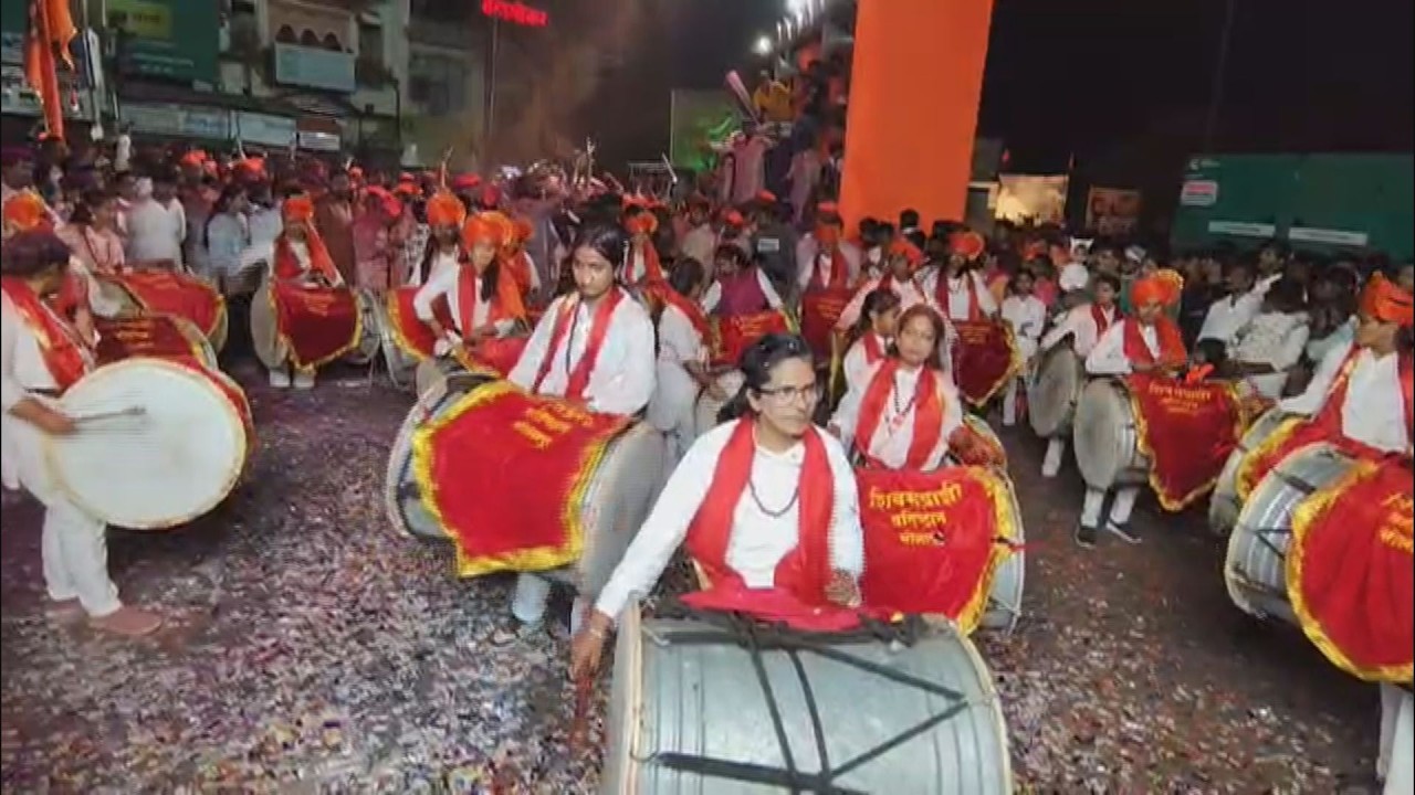 सोलापूर । शिवजयंती मिरवणूक 2026 ।शिवसम्राज्ञी प्रतिष्ठान | महिला ढोल पथक