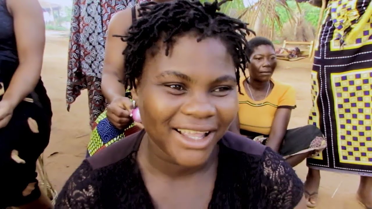 Black Moz feat Terezinha_ ekoma tja atjopa chiure(video Dj Amax Lee pro)official