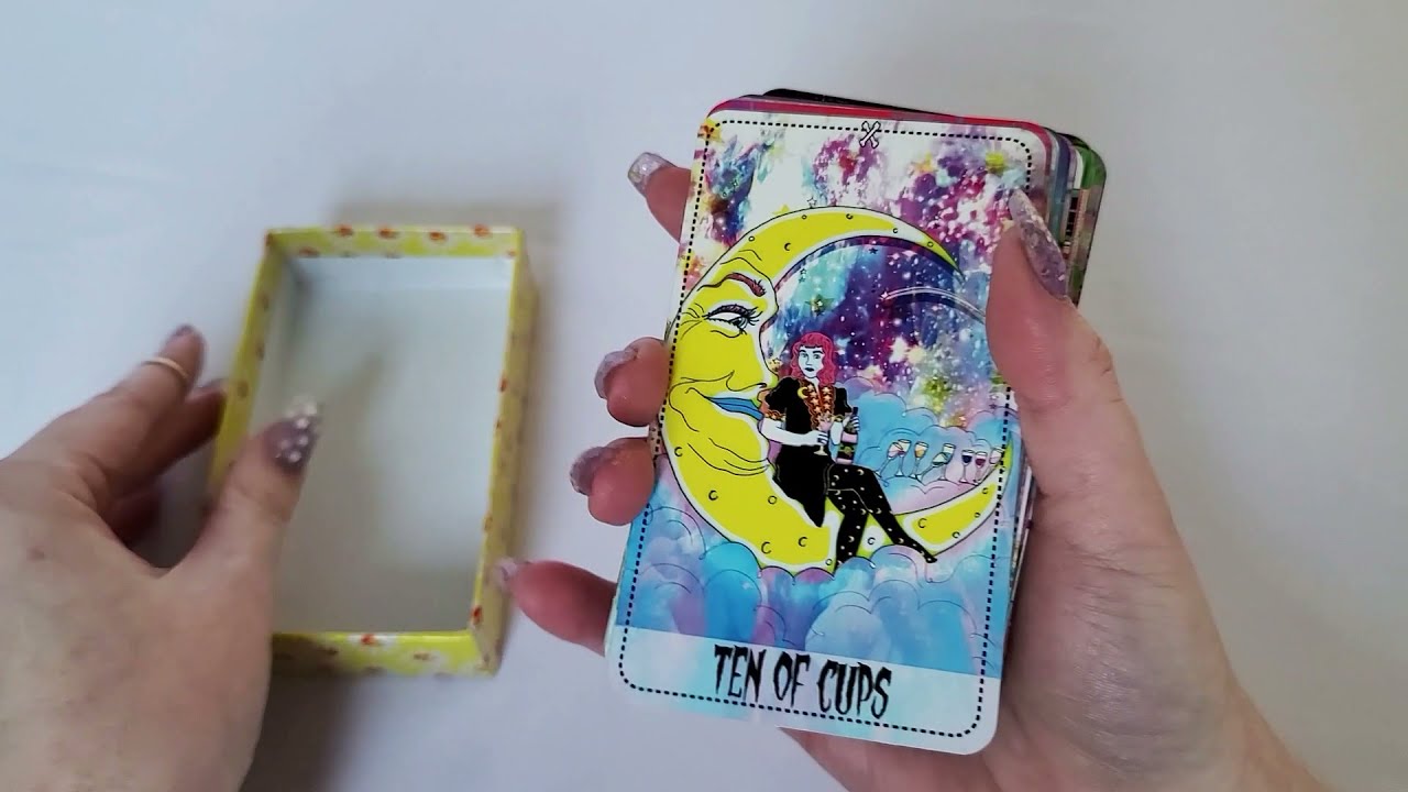 STAR POWER TAROT DECK by CHARLIE QUINTERO, SICK SAD GIRLS  - UNBOXING AND FLIP THROUGH
