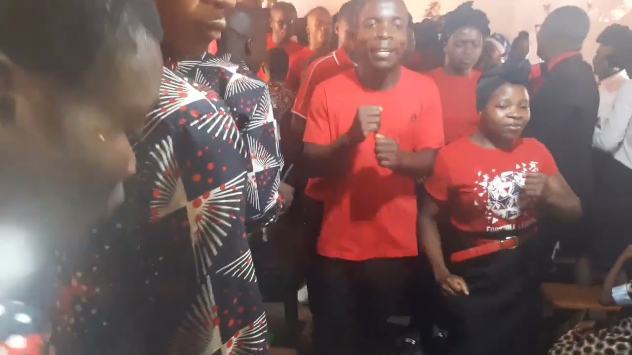 igreja união Baptista de Moçambique Africa🇲irmâos de natxoa🇿