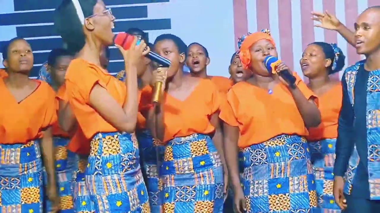 BARIHE BY JAMES AND DANIELLA ( Cover by Faithful Sound Worship Team) 