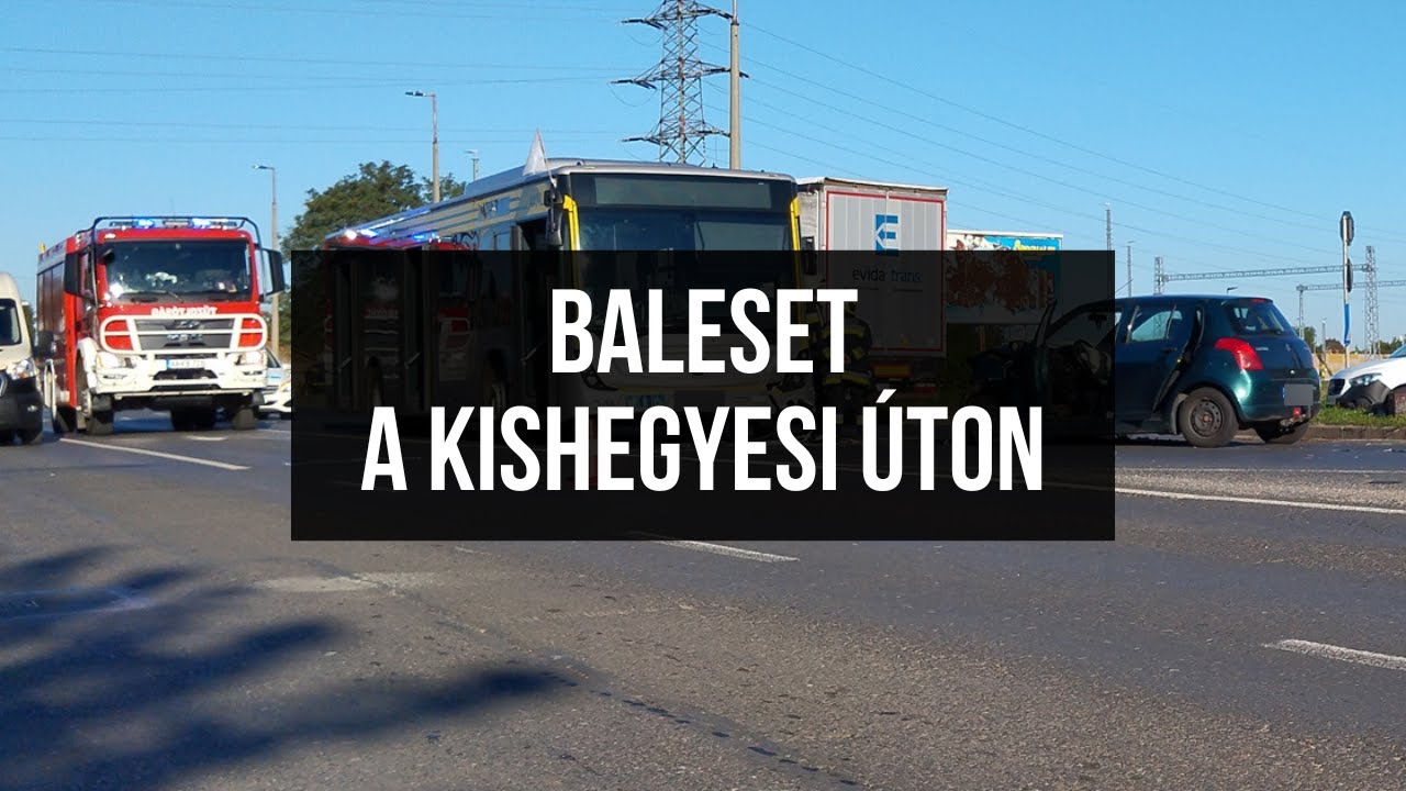 DKV-s busz és két autó karambolozott a Kishegyesi úton