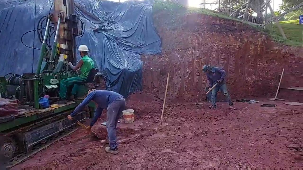 Muro de arrimo ( parte 2) Execução  das estacas.