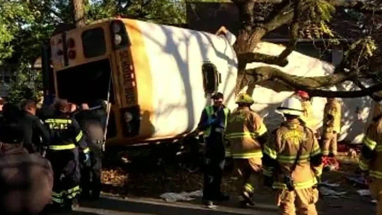 6 children killed, 23 rushed to hospital after bus crash in Tennessee