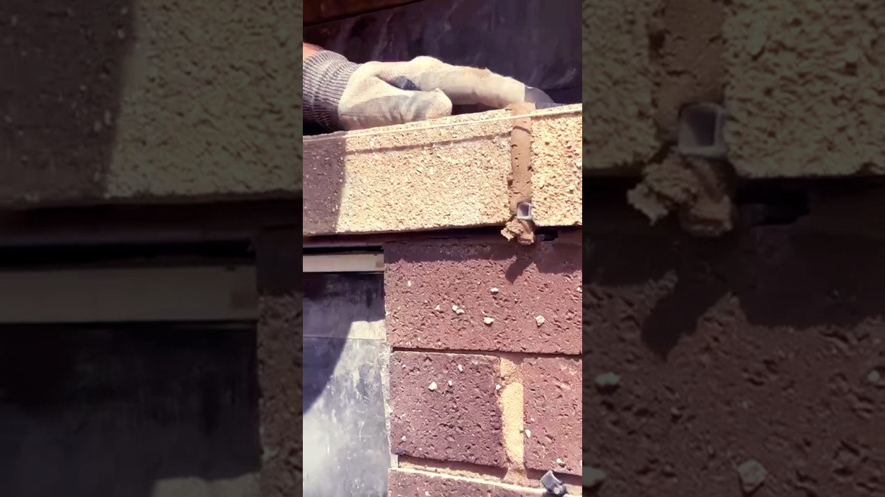 How to change a Lintel with Steve and Alex #bricklaying #howto #shorts #bricklayer #lintel