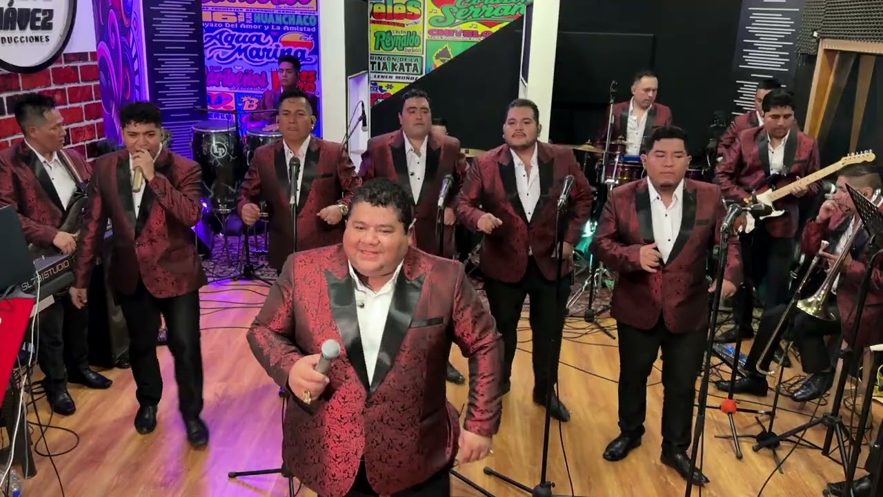 MIX REAL - LA PRIMERISIMA DEL PERÚ Y SU CUMBIA DORADA  ( sesión en vivo )