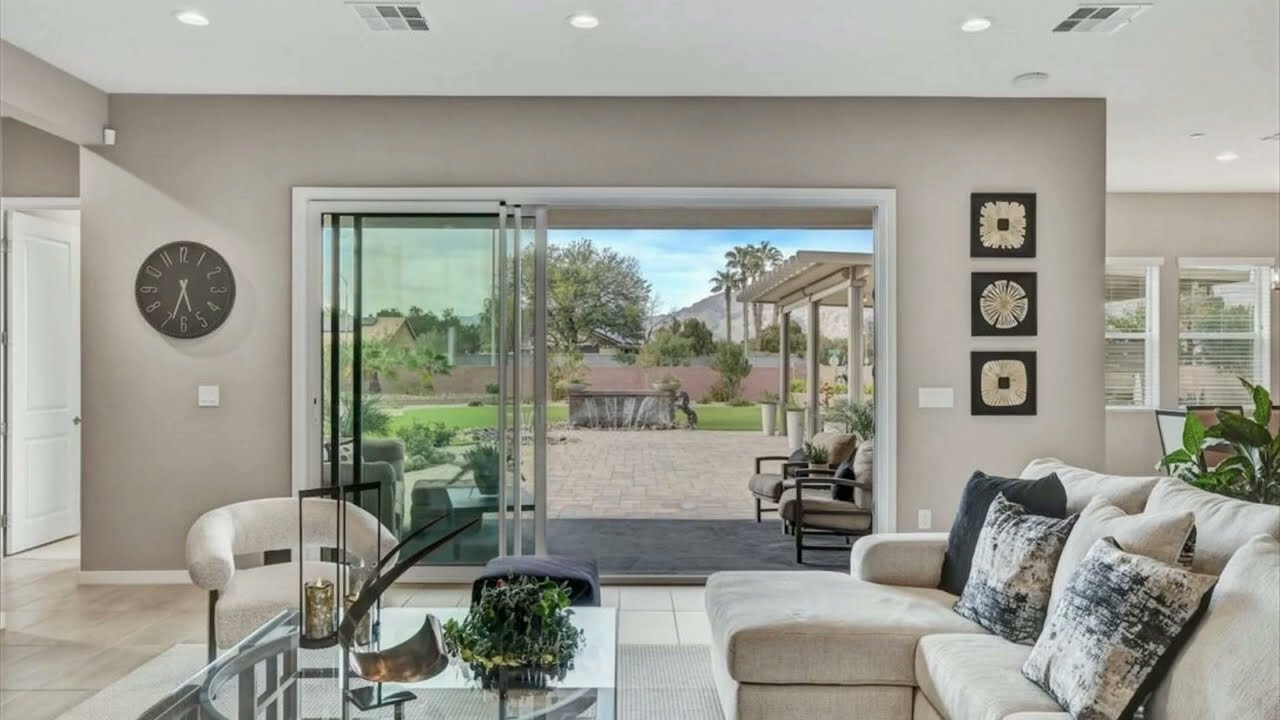 Desert Luxury Living in Upgraded Estate | Las Vegas Homes