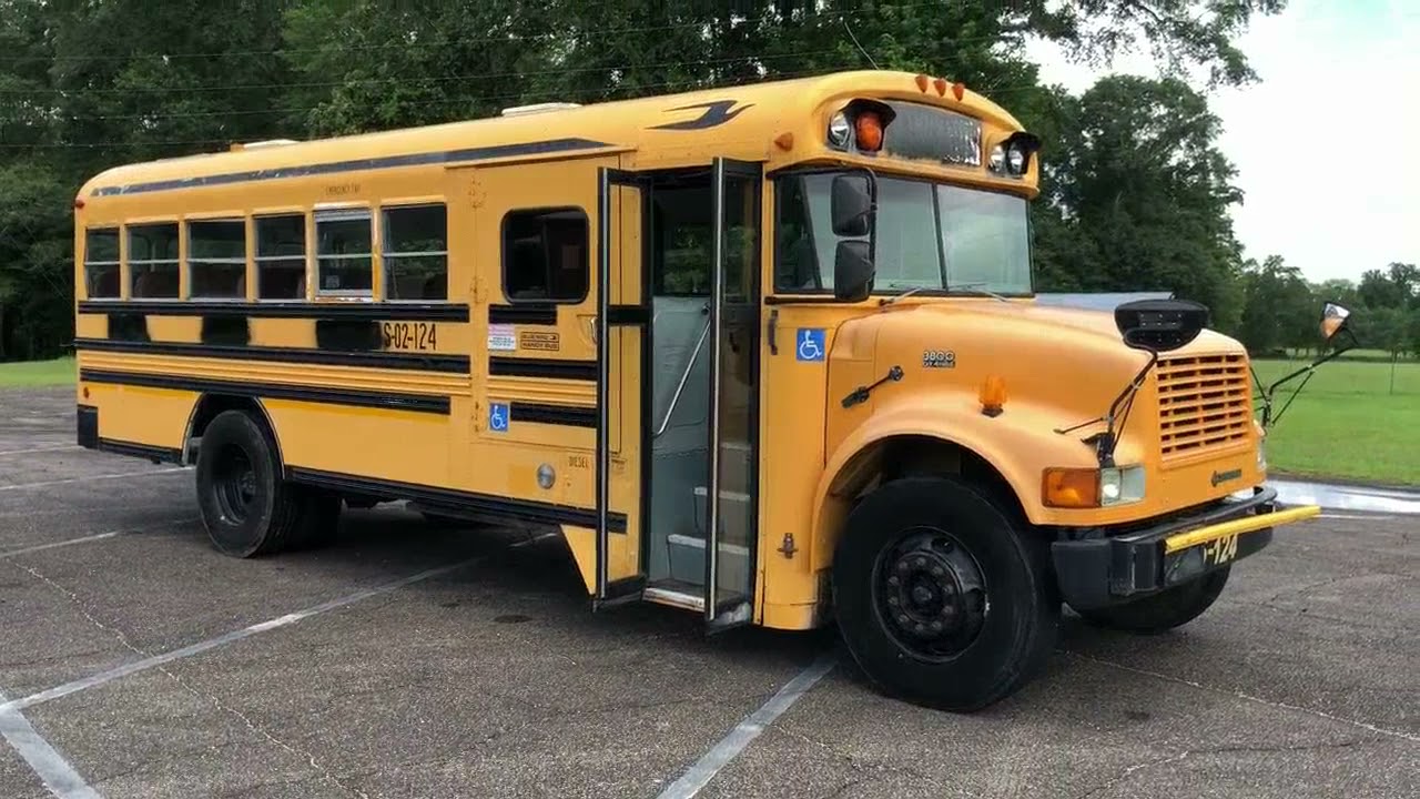2002 International 3800 16 Passenger Handicap Blue Bird School Bus#S124 VN8012 Lot#171