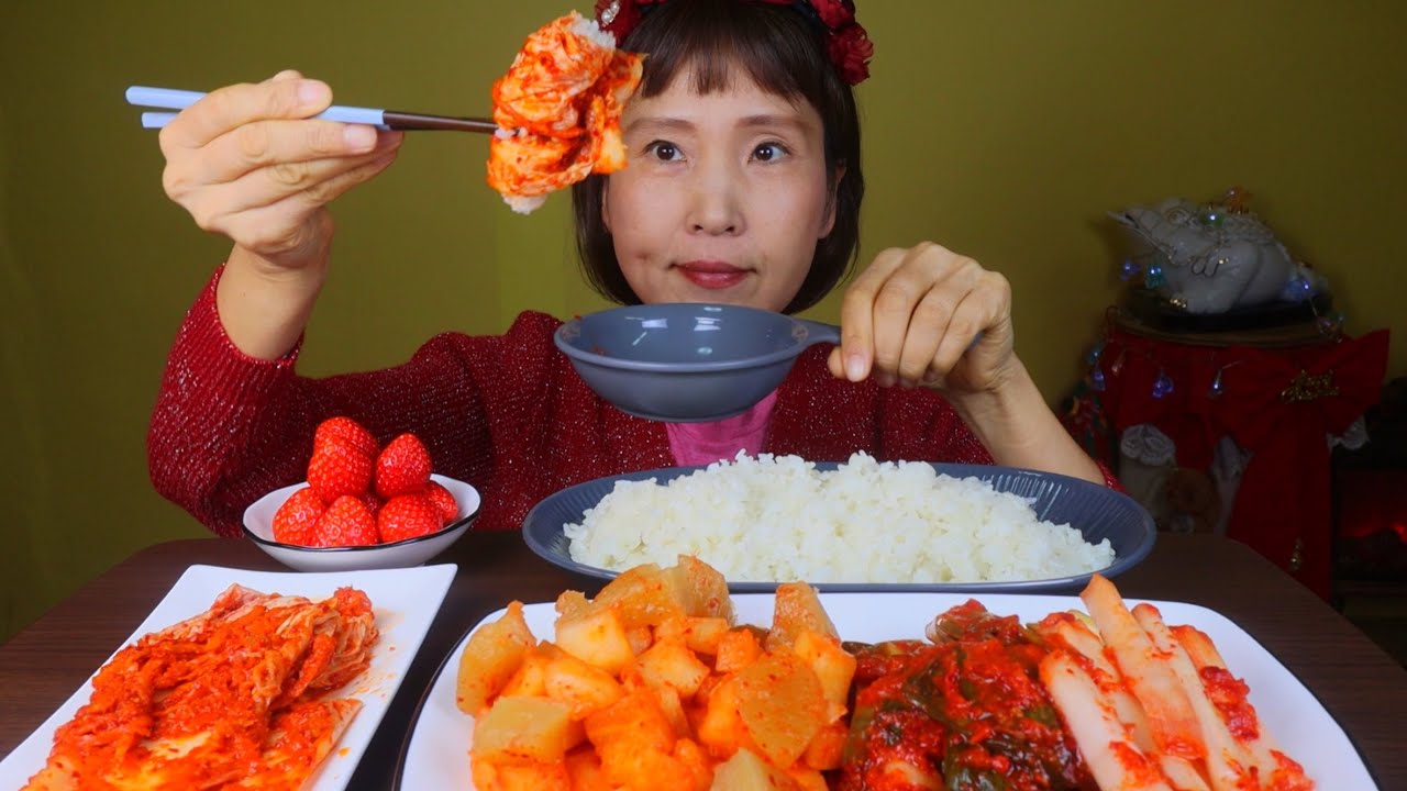 밥시리즈 김치 3종(배추김치, 대파김치, 깍두기) 먹방 素食吃播 モッパン ASMR KOREA VEGETARIAN TRADITIONAL MEAL MUKBANG