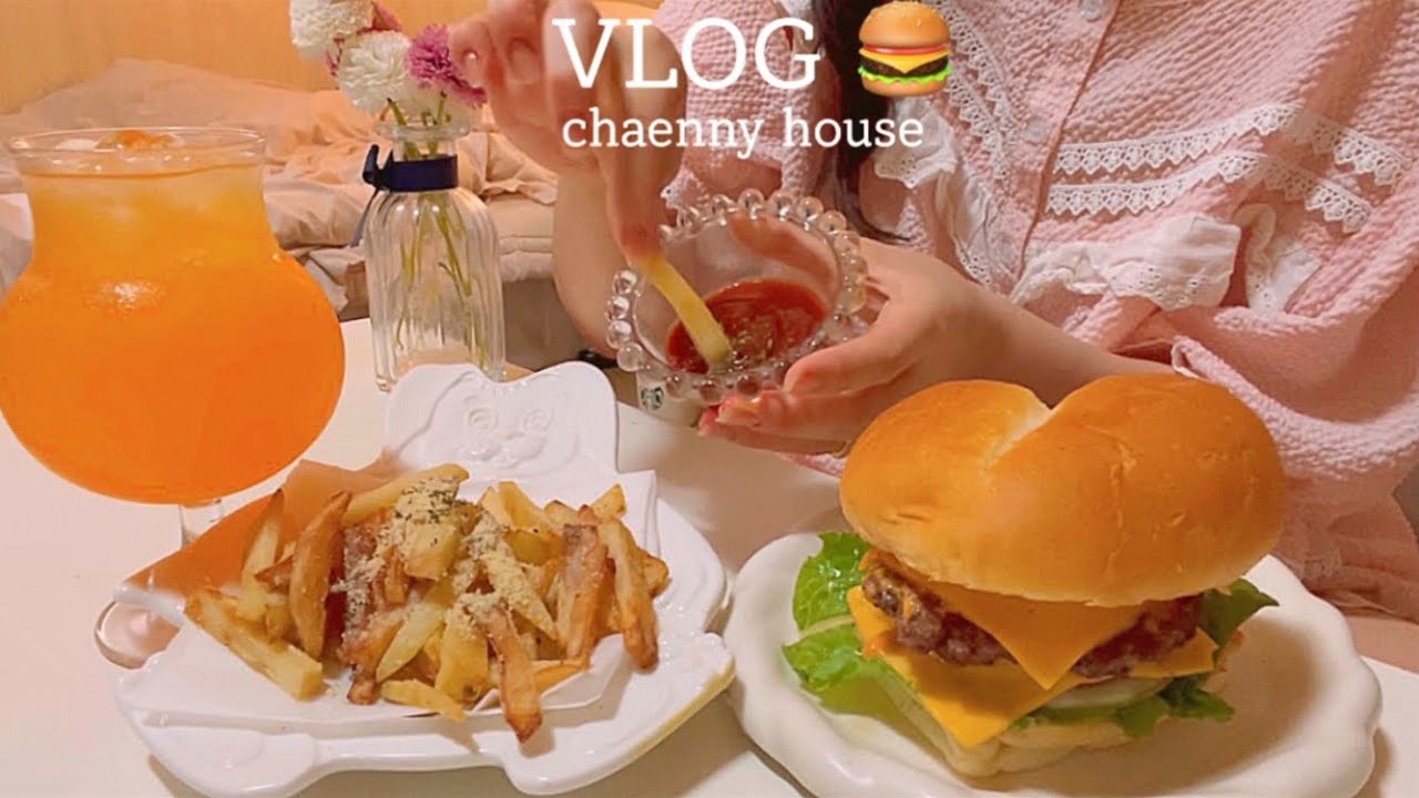 ENG) Living alone Vlog 🍔 Hamburger making, small daily life, Korean food, cooking, kimbap, chicken