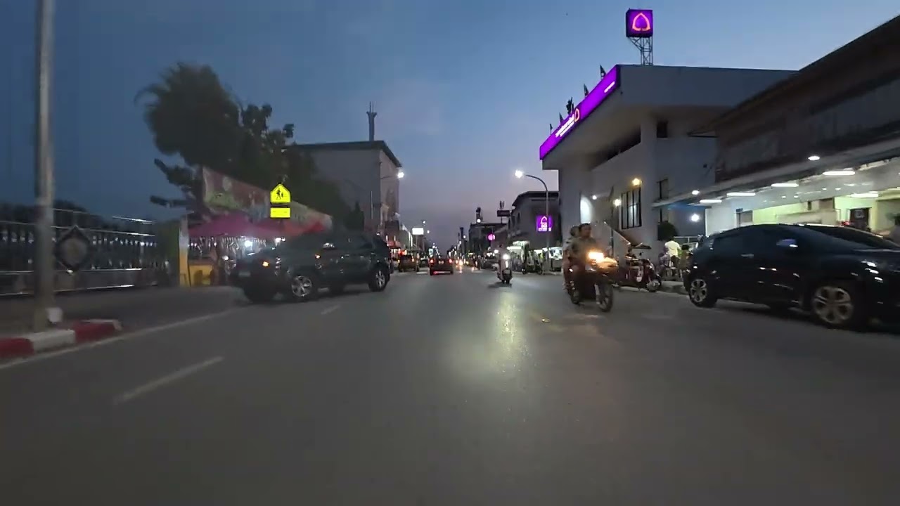 Prajak Road Nong Khai Night Life 🚴‍♂️