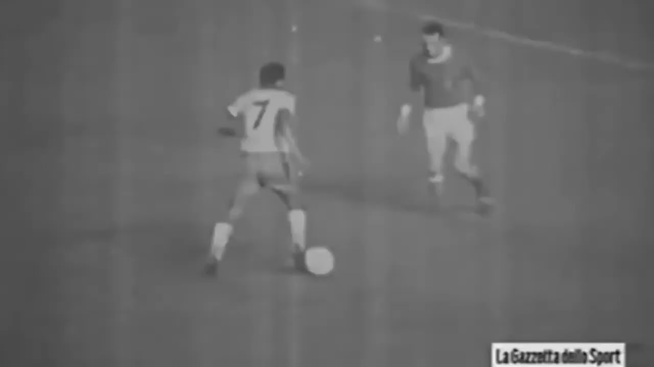 Mane Garrincha's insane dribbling skills