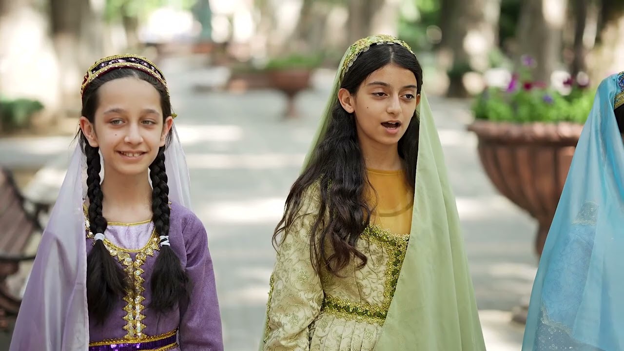 Gencə idman liseyi 7à. Məhəmməd Füzulinin 530 illik yubileyinə həsr olunmuş videoçarx.