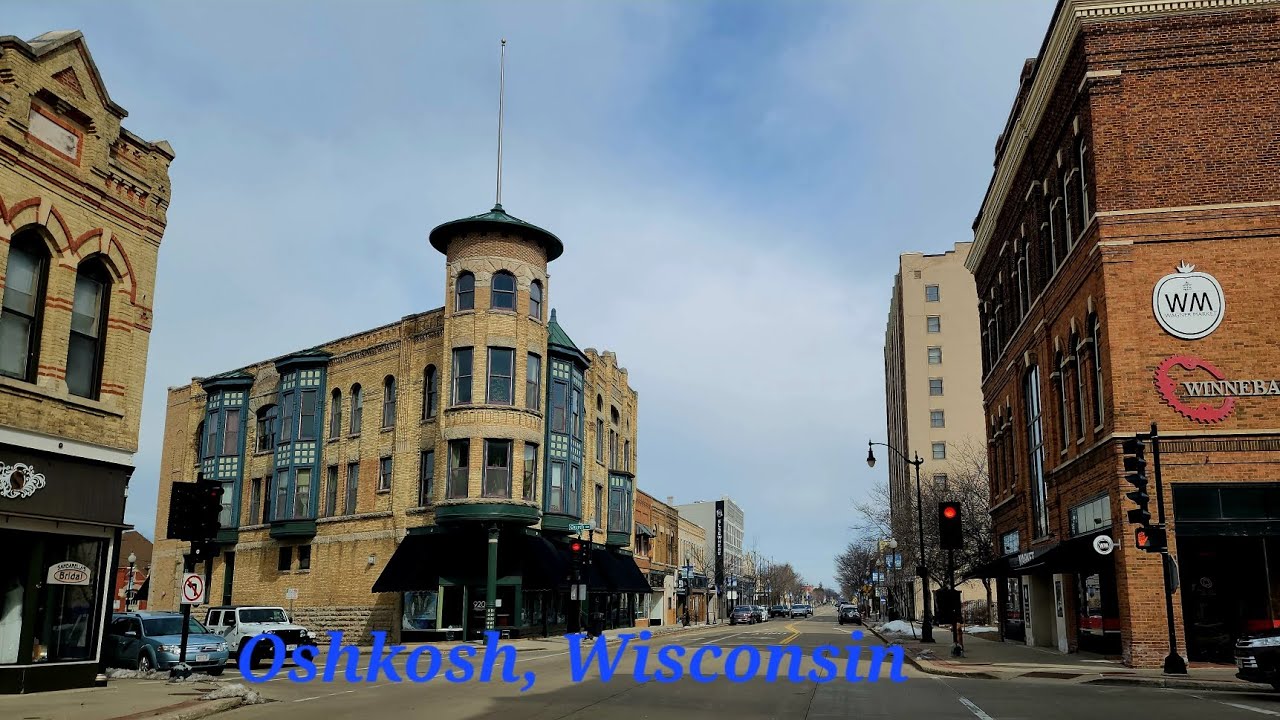 Driving 🚗 in Oshkosh, Wisconsin #JessicaSinna