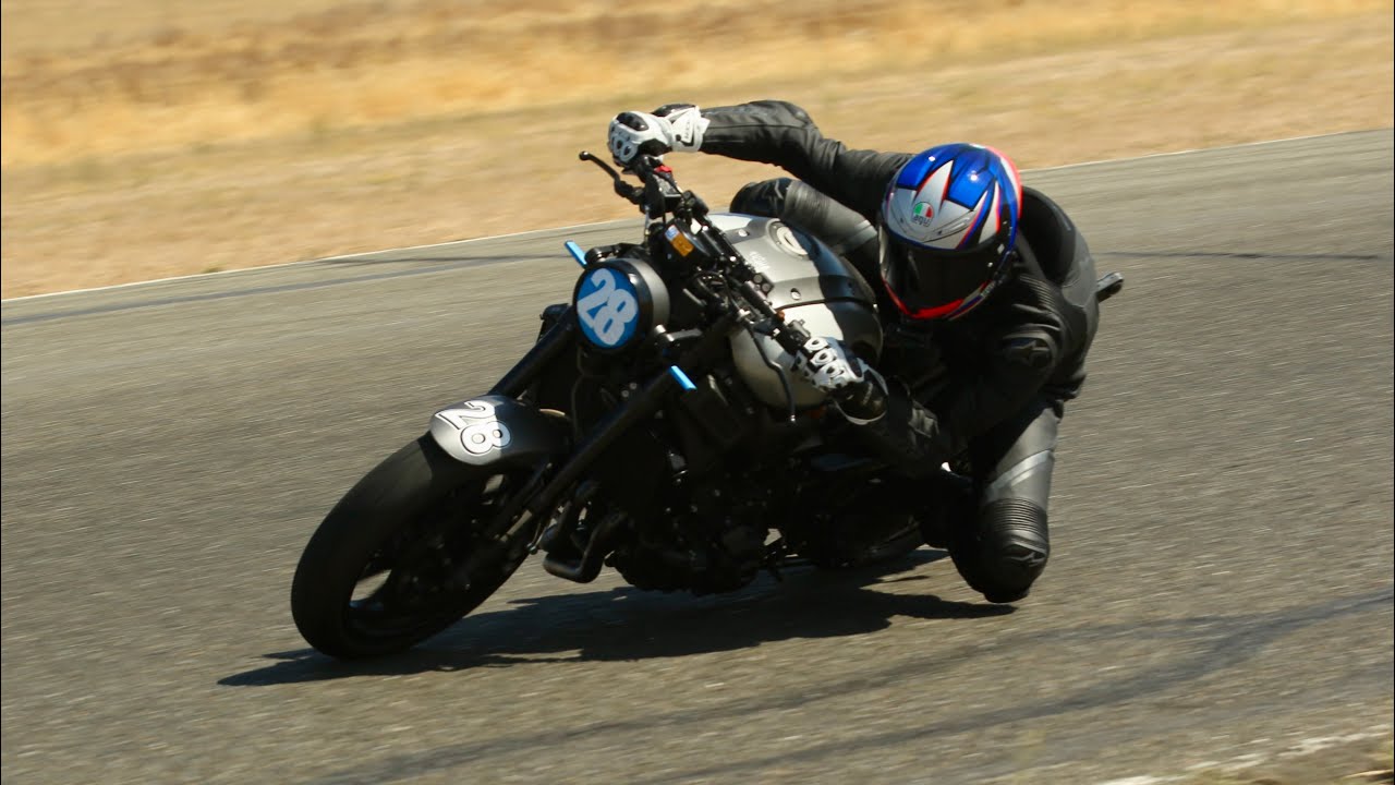 Thunderhill East | 2:16 Lap Onboard | 2016 Yamaha XSR900