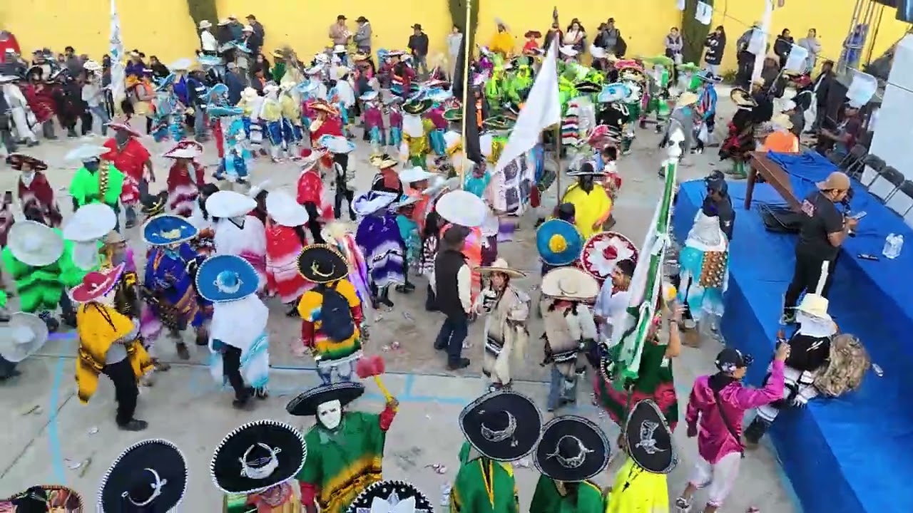 Con las chilenas en el carnaval de nunuma. Agenda tu evento al 9531647677