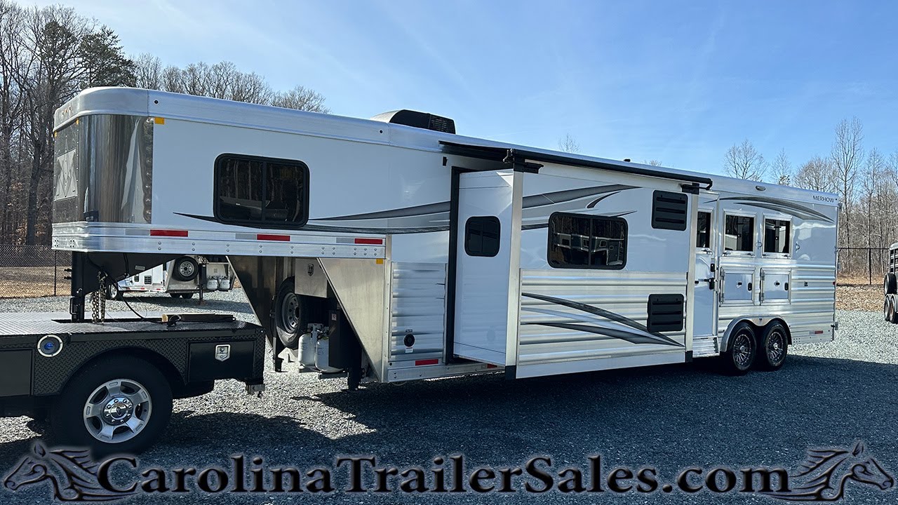 New 2024 Merhow 3 Horse Trailer Model 8314 DA - Luxurious 14ft Living Quarters