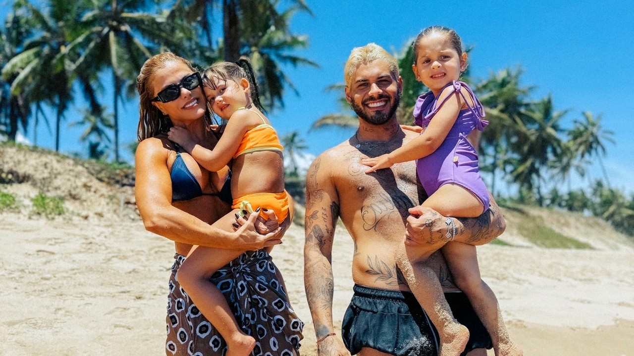 ZÉ FELIPE É SÓ ALEGRIA EM VIAGEM ESPECIAL COM SEUS FILHOS E SUA MÃE