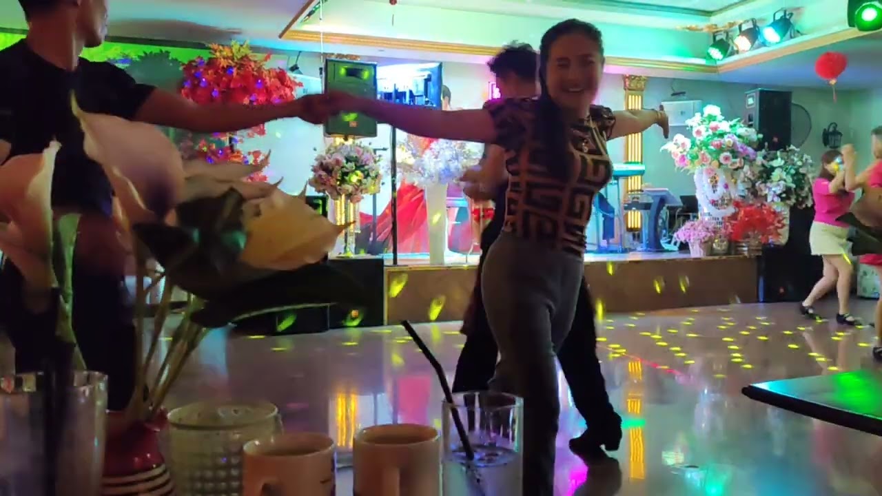Hiền và quan 💐💐💐💐