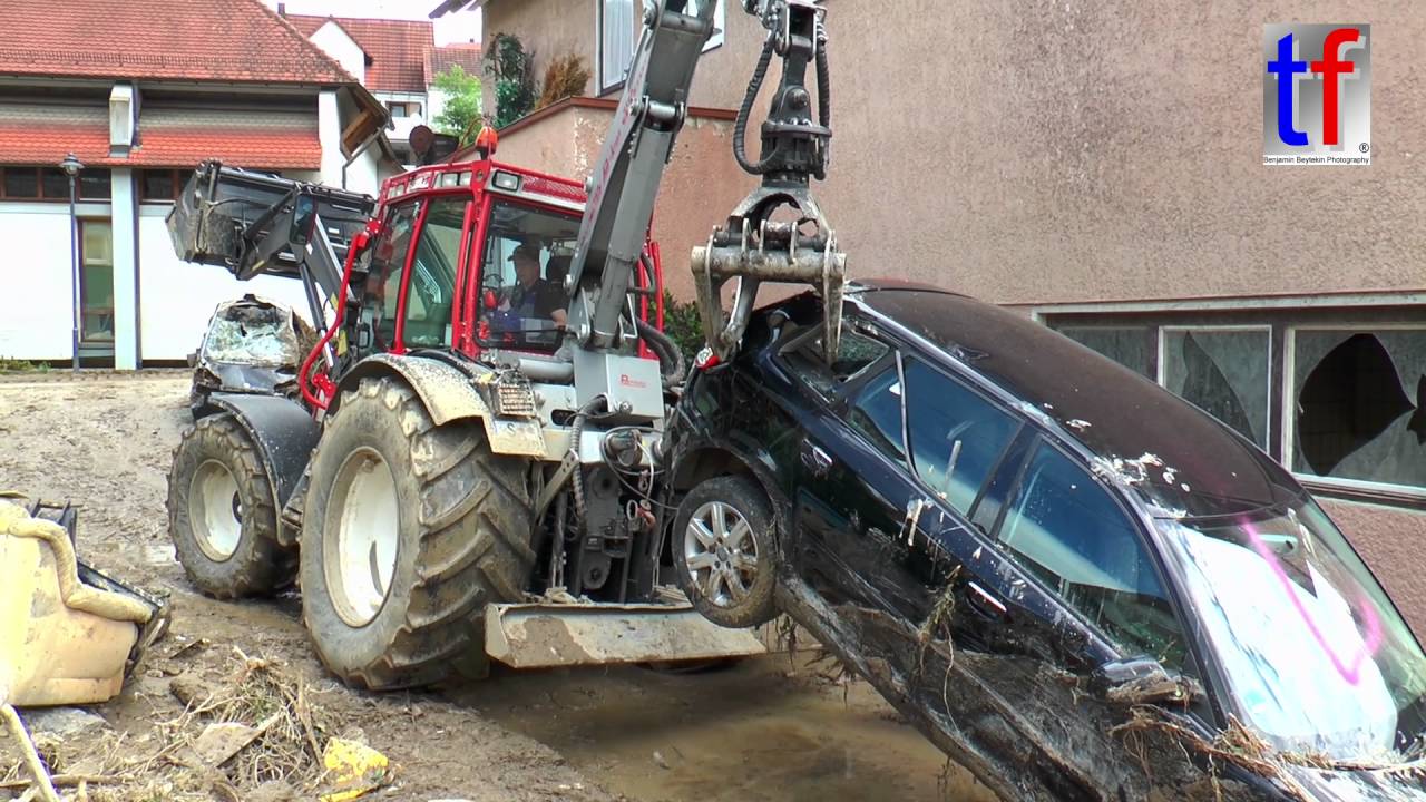 Flooding Desaster / Flutkatastrophe Braunsbach: STEYR 6195 CVT Pkw-Bergung, 31.05.2016.