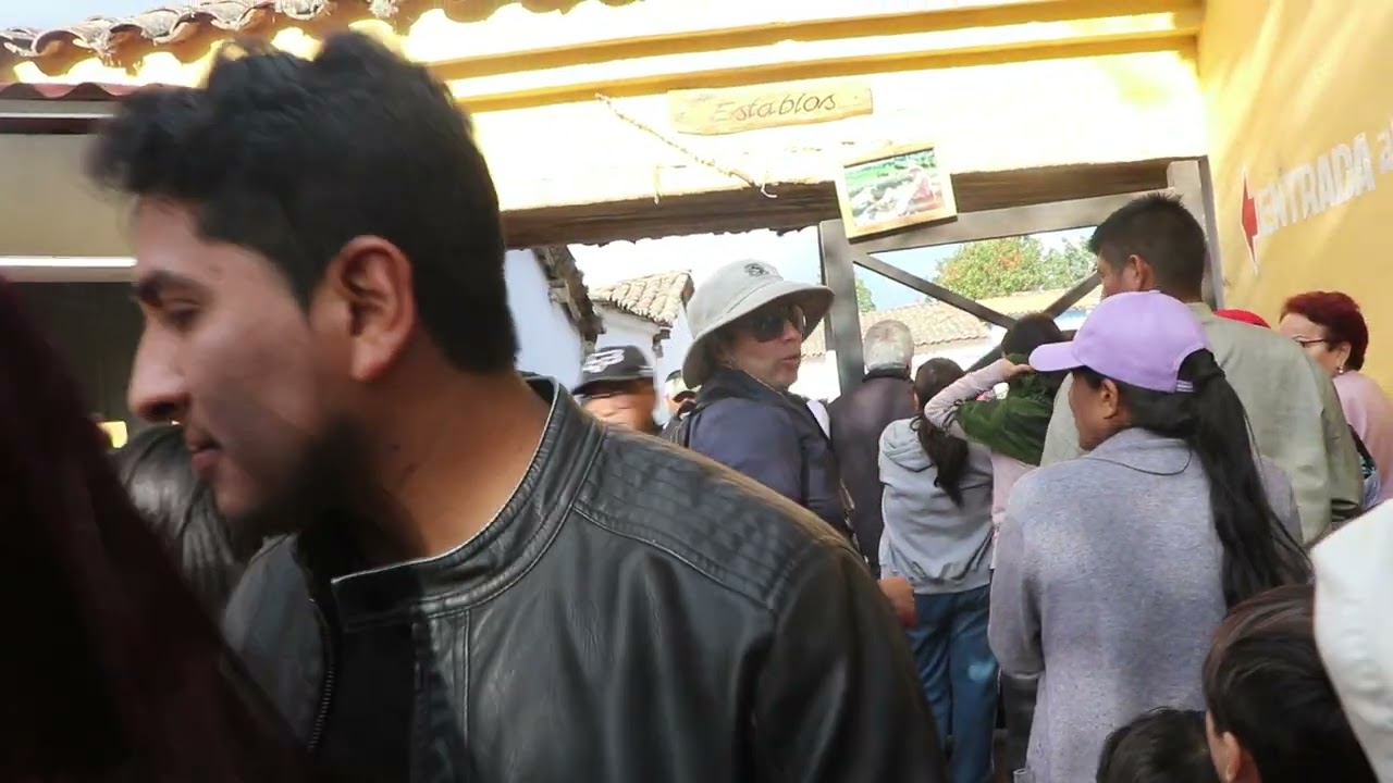 LA SONRISA CAJAMARQUINA - Luis Rivera Guzmán