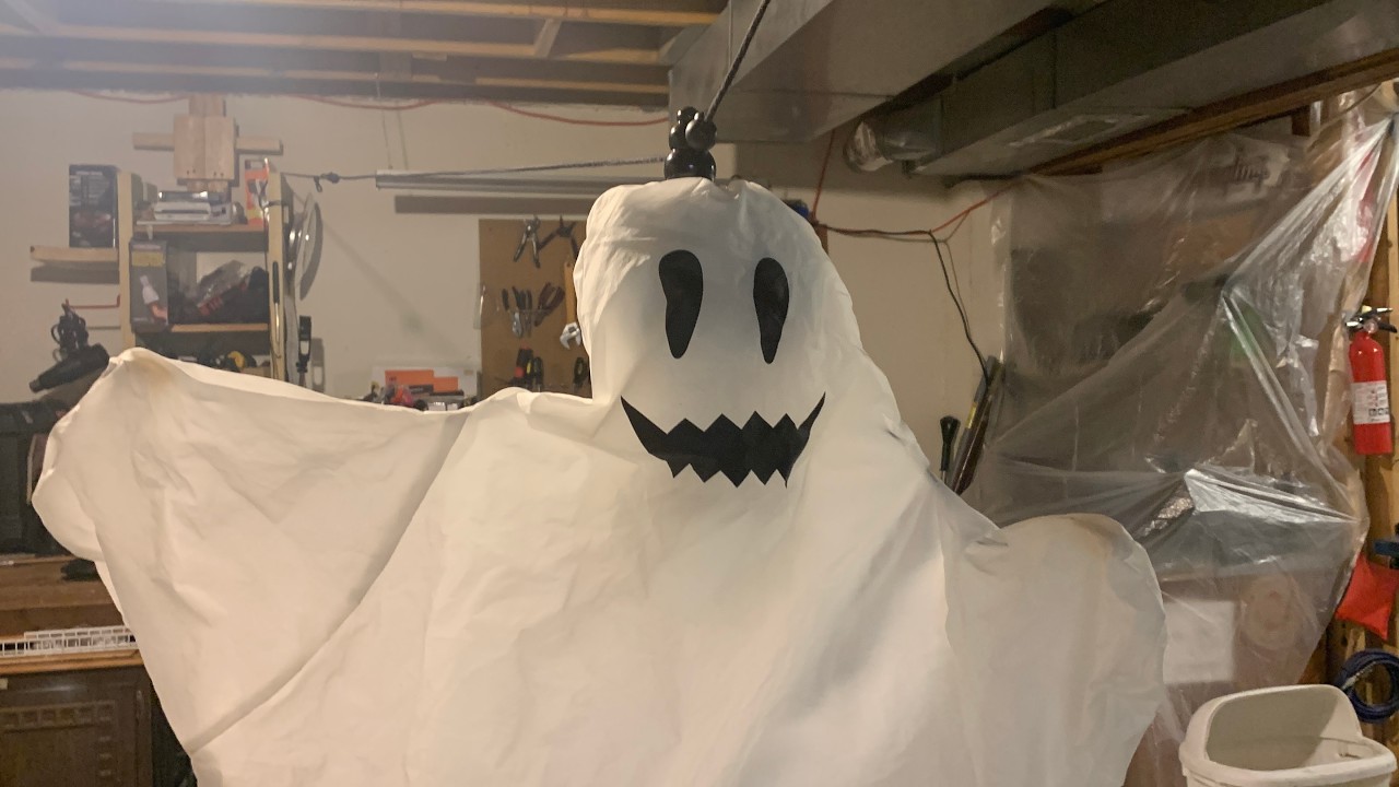 Scary Flying Ghost Unboxing, Setup, and Demo!
