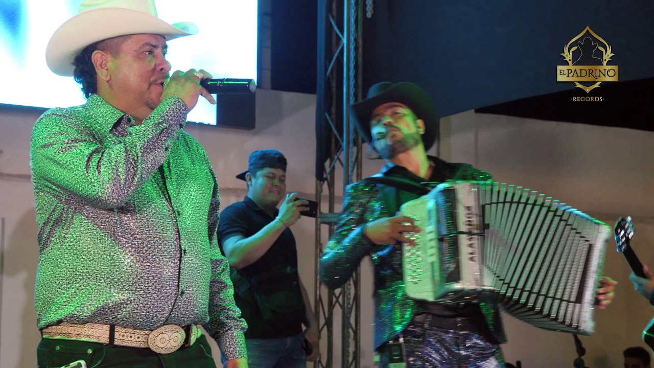 El Tigrillo Palma ft.  Los Alameños de la Sierra - Vengo a ver unos ojos