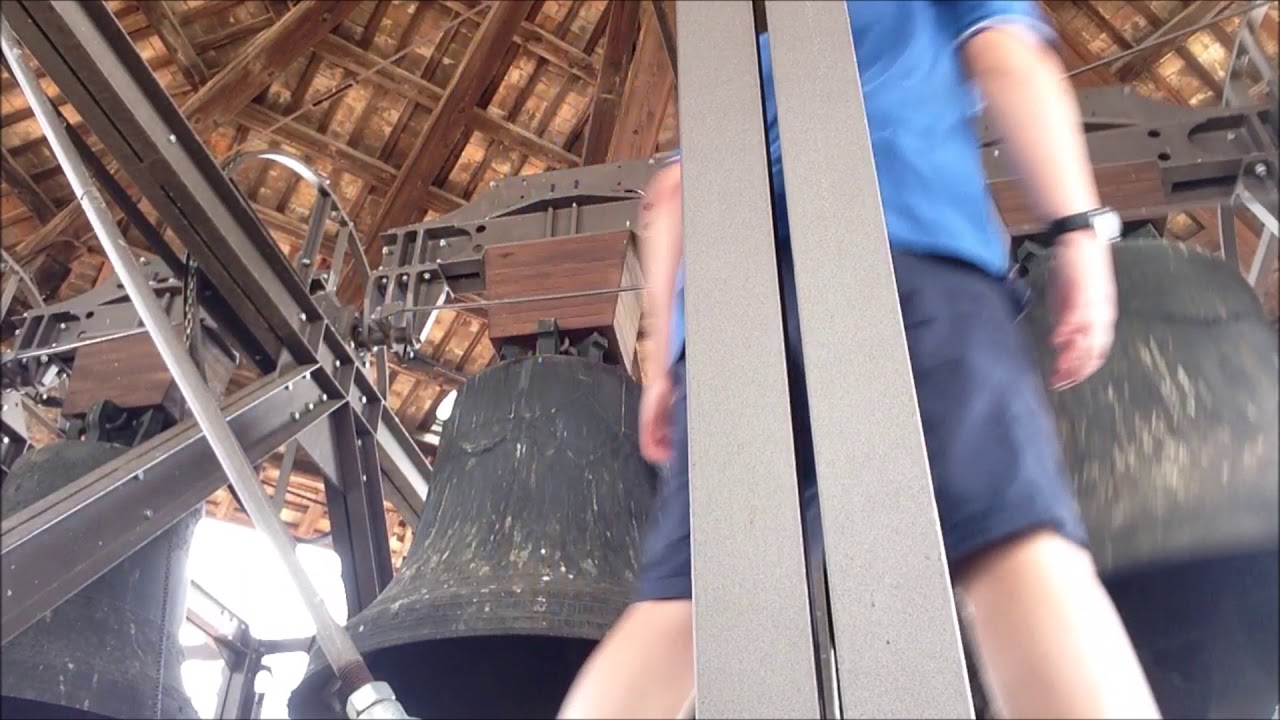 Scampanottate al Duomo di Santa Maria Annunziata a Udine - il mio primo video su YouTube