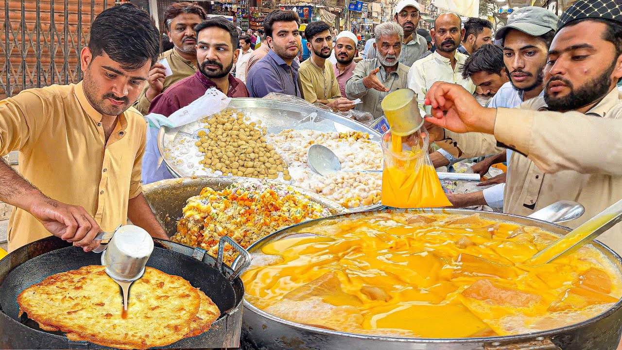 KARACHI'S STREET FOOD HUSTLE Before Iftar! l Unbelievable Ramadan Street Food! Watch Ramadan Rush