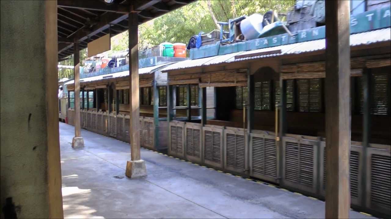 Wildlife Express Train to Conservation Station, Animal Kingdom, Walt Disney World HD (1080p)