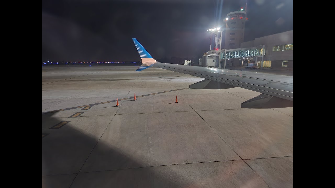 Boeing 737 MAX 8 LV-GVD Aerolíneas Argentinas / Vuelo Mendoza (MDZ) - Ezeiza (EZE) AR1427 (de noche)