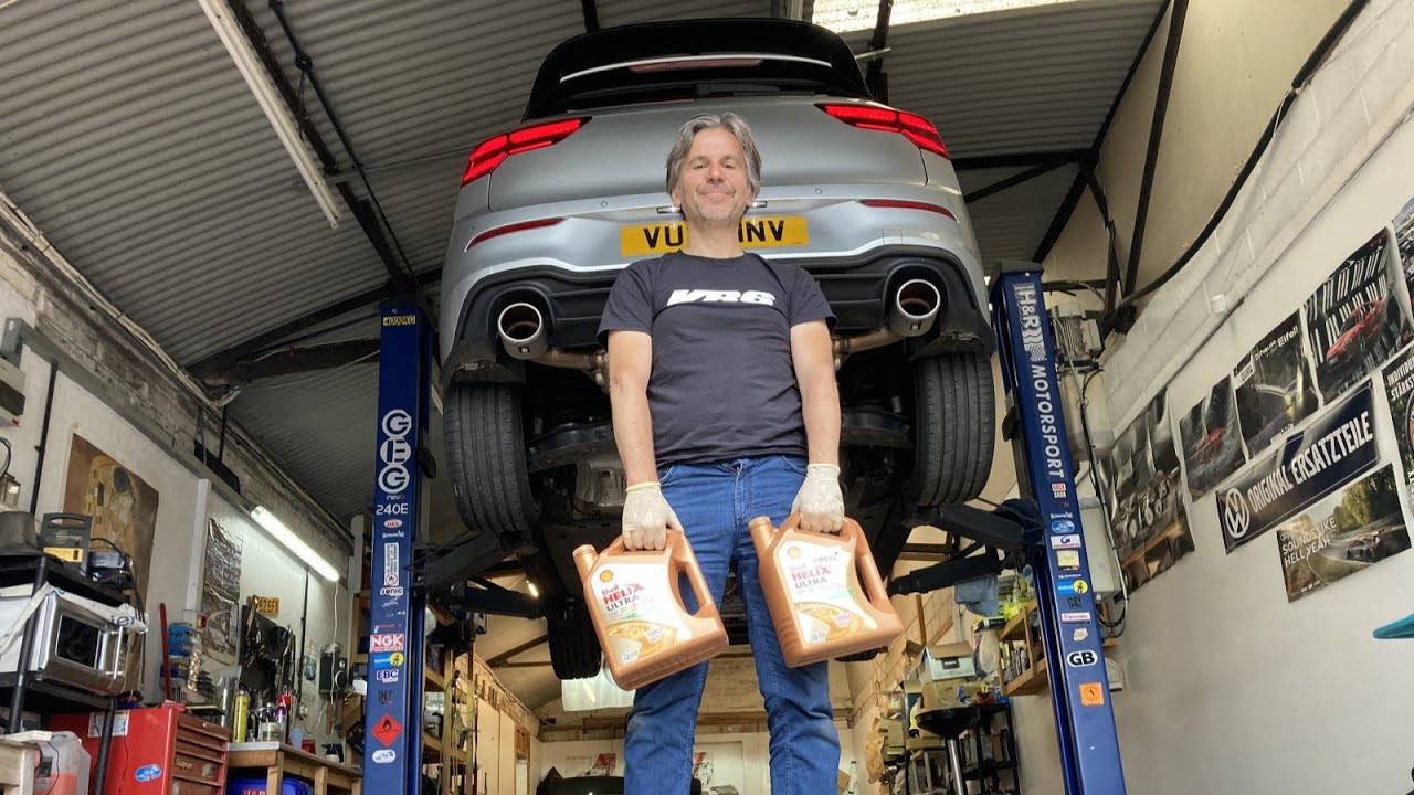 FIRST OIL CHANGE TIPS & PITFALLS + MK7 DIFFERENCES - MK8 VW GOLF GTI CLUBSPORT