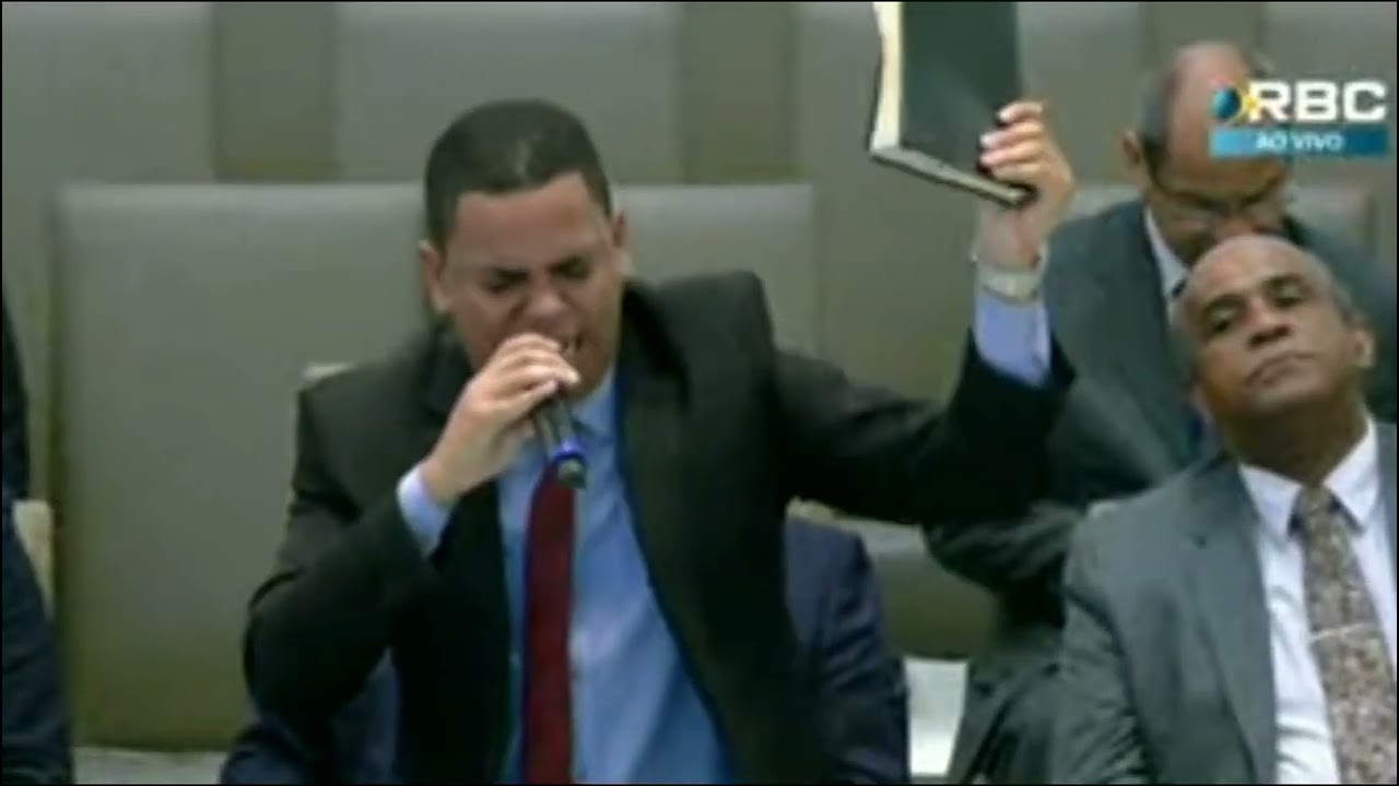 Cantor Samuel Silva 🔥No Congresso de Jovens em Pernambuco / A GLÓRIA DE DEUS DESCEU NA IGREJA 🔥🔥