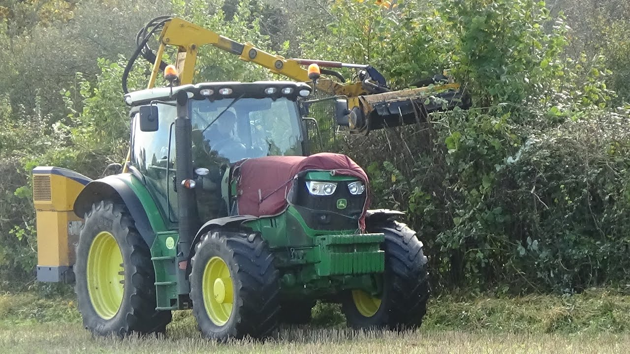 Hedge Cutting with John Deere 6140R & Bomford - Hedge Cutting 2021