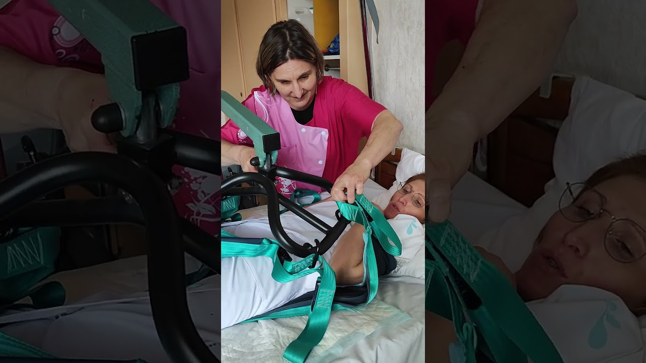 transfert à l'aide du lève- personne, un grand merci à la stagiaire Mme Mandy.