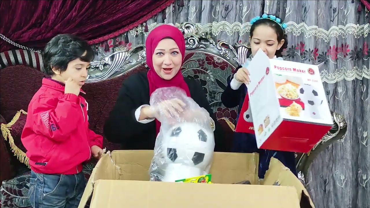 فتحنا اكبر واغرب صندوق مشتريات ياتري في ايه