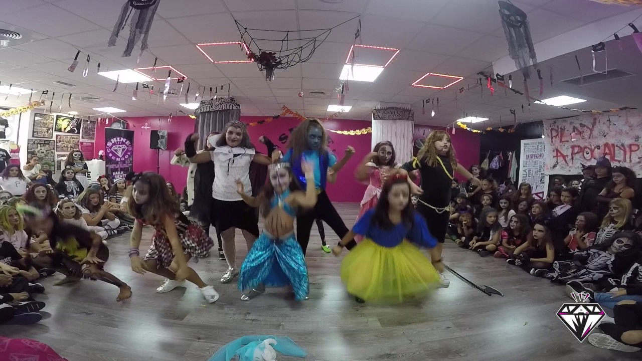 Shine School Finalistas Halloween  Grupo: Hip Hop Dolls