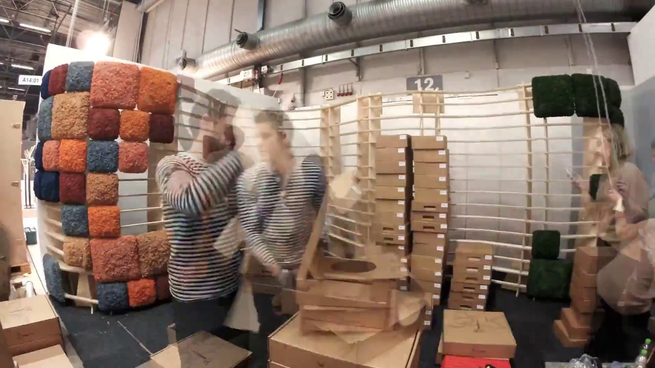 Nordgr&ouml;na - Assembly of the booth