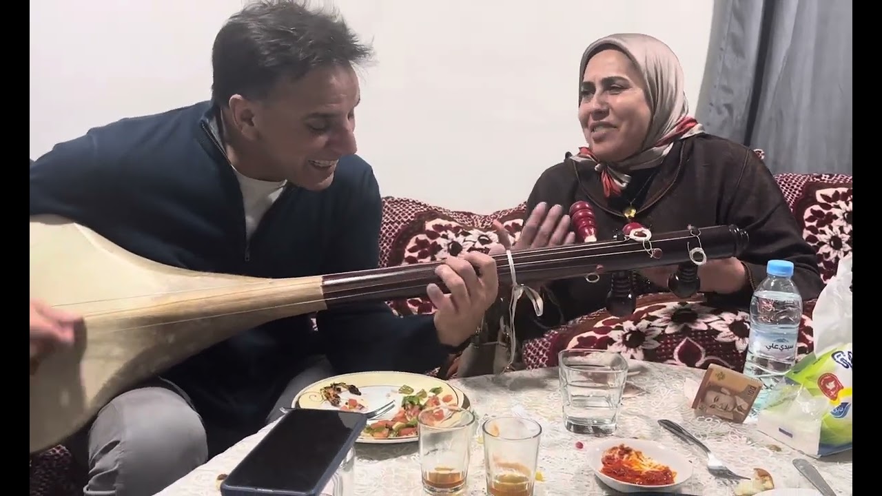 عبد الرحمان الگادي و الجميلة فاطمة العكري في رائعة 