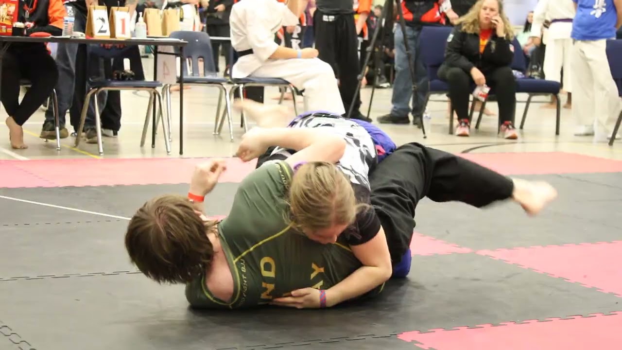 Victoria Barton Fight seven, Upmac Competition