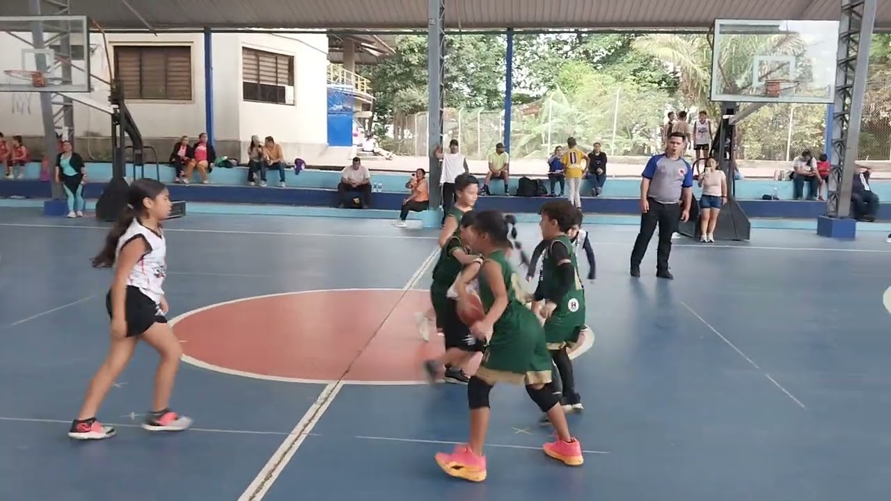 Campeonato Onorato Haro U8 mixto Floresta Team vs Killers 2do Cuarto. 