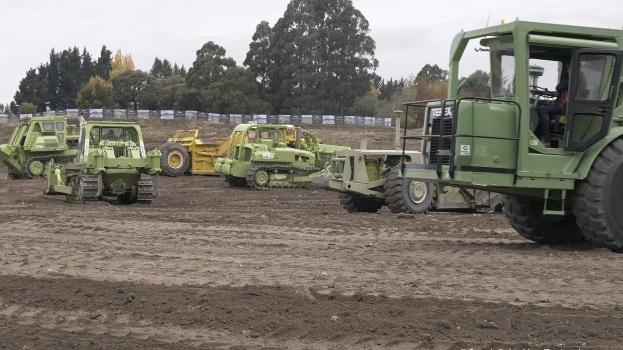 Vintage Detroit Powered Earthmovers at Wheels at Wanaka 2025