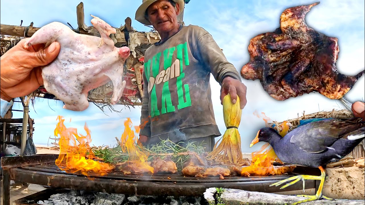 Este HOMBRE de 75 años VIVE SOLO a orillas del MAR y PROBÓ por primera vez CHOCA a la PARRILLA